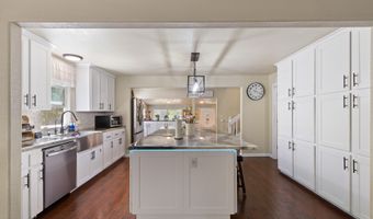 1293 Starveout Creek Rd, Azalea, OR 97410