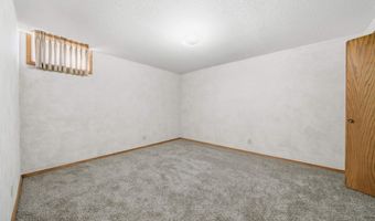 3 Debra Cir, Augusta, KS 67010