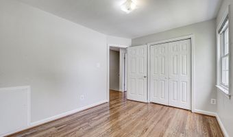 5813 FIFER Dr, Alexandria, VA 22303