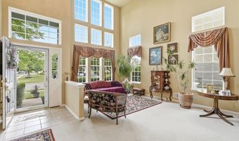 8 Meadowbrook Aly, Barnegat, NJ 08005