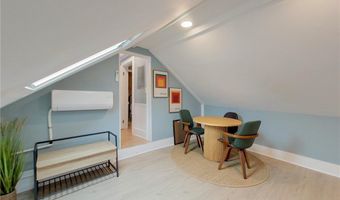 382 Spring St 3, Newport, RI 02840