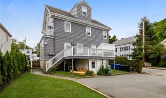 23 Vernon Ave 1, Newport, RI 02840
