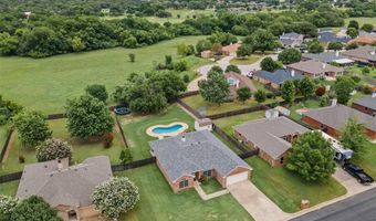 326 Willow Creek Dr, Weatherford, TX 76085