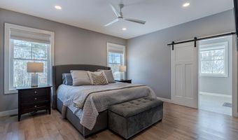 22 Sunrise Cir, Auburn, NH 03032