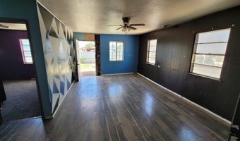 2004 N Pine St, Artesia, NM 88210