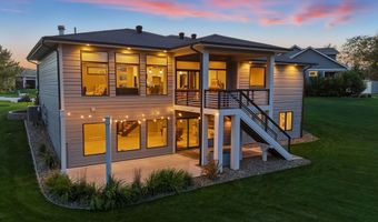 1053 Aaron Ct, Adel, IA 50003