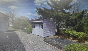 1 CEDARCREST Dr, Bayville, NJ 08721