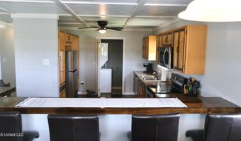 9019 St. Teresa Dr, Bay St. Louis, MS 39520