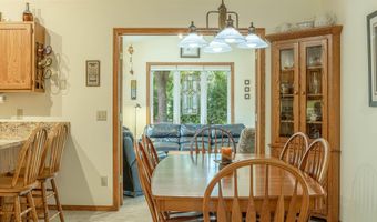 7549 W Village Crest Dr, Madison, WI 53719