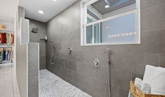 5865 Egan Crest Dr, Las Vegas, NV 89149