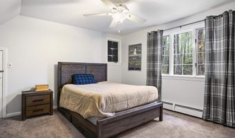 15 Roosevelt Dr, Bedford, NH 03110