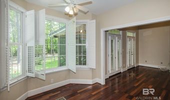151 Mockingbird Ln, Atmore, AL 36502