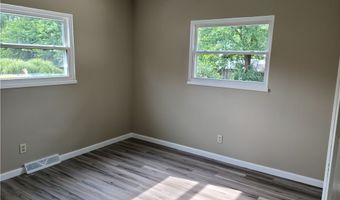 951 Winston St, Akron, OH 44314