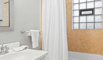1211 33RD St NW 1, Washington, DC 20007