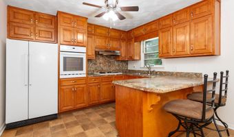 729 W 38TH St, Anniston, AL 36201