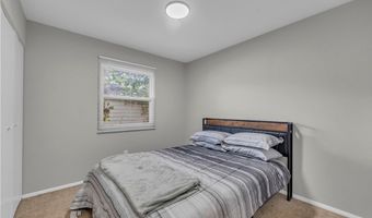 901 Jean Ave, Akron, OH 44310