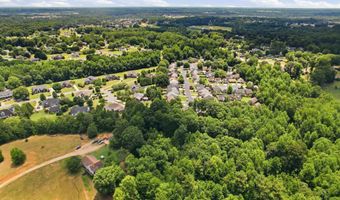 610 Fawn Branch Trl, Boiling Springs, SC 29316