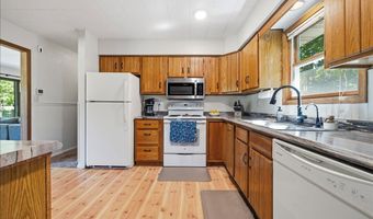 8833 County Road 11 NE, Alexandria, MN 56308