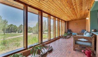 51 Atalaya Rd, Arroyo Hondo, NM 87513