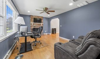 79 Strawberry Hill Rd, Bristol, CT 06010