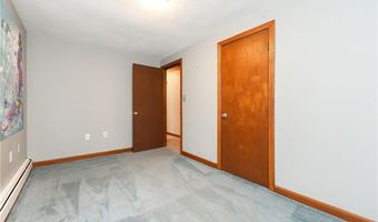 274 Courthouse Ln, Burrillville, RI 02859