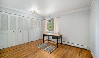 1209 Island Dr 102, Ann Arbor, MI 48105