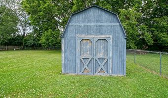 2133 Heather Rd, Anderson, IN 46012