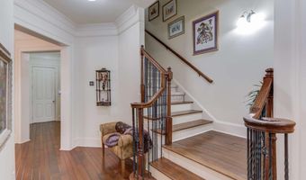 10853 Enclave Ln, Alpharetta, GA 30022