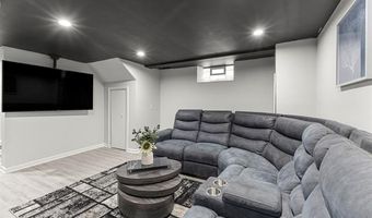 15578 Euclid Ave, Allen Park, MI 48101