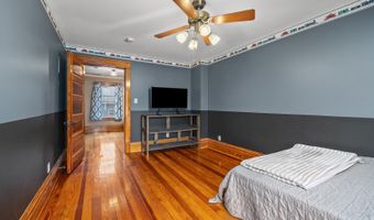 27 Center St, Algonquin, IL 60102