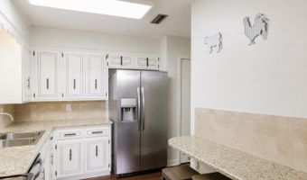 624 Woodland Dr, Benton, AR 72019