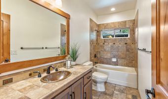 550 Crowson Rd, Ashland, OR 97520