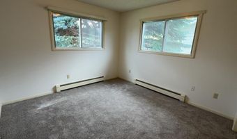 1025 Aspen Dr, Cody, WY 82414