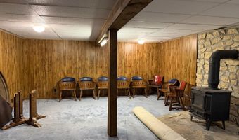 18 Circle Ln, Batesville, IN 47006