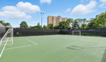 205 YOAKUM Pkwy 601, Alexandria, VA 22304