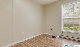 1842 Glacier Dr, Tunkhannock, PA 18610