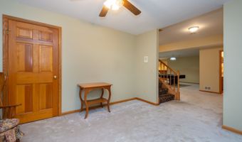 25047 W Palmer Ct, Antioch, IL 60002