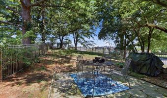 1701 SARATOGA Ct, Allentown, PA 18104