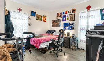 70 Lincoln Ave, Central Falls, RI 02863