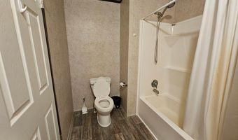 704 38th St, Allegan, MI 49010
