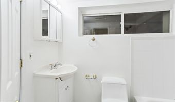 9915 ASHBURTON Ln, Bethesda, MD 20817