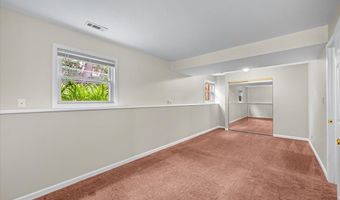 640 Ash St, Algonquin, IL 60102