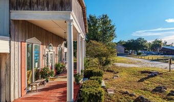 3280 W Powers Ave, Bell, FL 32619