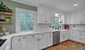 13 EDGEDALE Ct, Reading, PA 19610