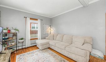 19 Pleasant Ave, Amsterdam, NY 12010