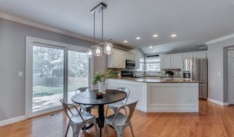 13153 Barrett Meadows Dr, Des Peres, MO 63021