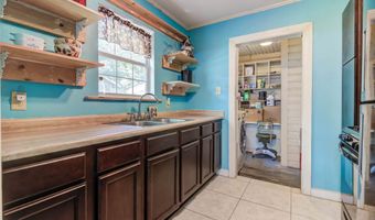179 Gardenia St, Biloxi, MS 39531