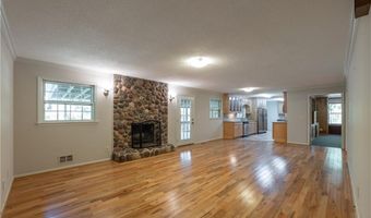 4559 Collins Ave, Acworth, GA 30101