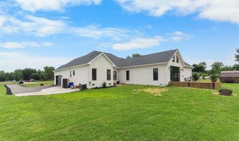 3433 H E Johnson Rd, Alvaton, KY 42122
