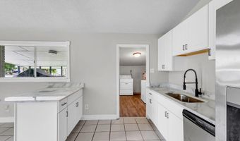 20 Chantilly Ter, Bay St. Louis, MS 39520